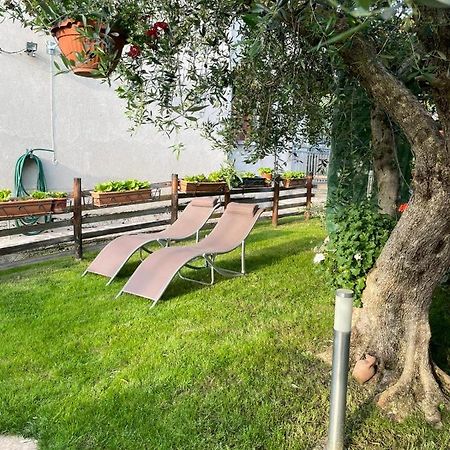 Casa Vacanze Collina Del Lago Пастренго Экстерьер фото